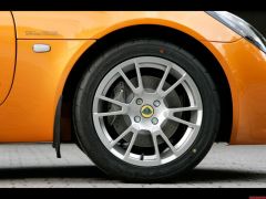 2008-Lotus-Supercharged-Elise-SC-Front-Wheel-1920x1440.jpg