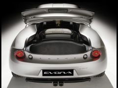 2009-Lotus-Evora-Open-Rear-Hatch-1920x1440.jpg