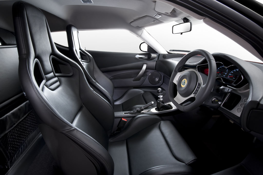 Evora-Interior-2-0.jpg