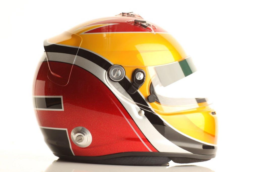 Fairuz Fauzy 2010 helmet side on.jpg