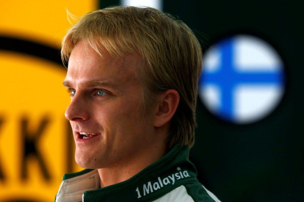 Heikki in Lotus Racing garage Bahrain GP Thursday 11th March