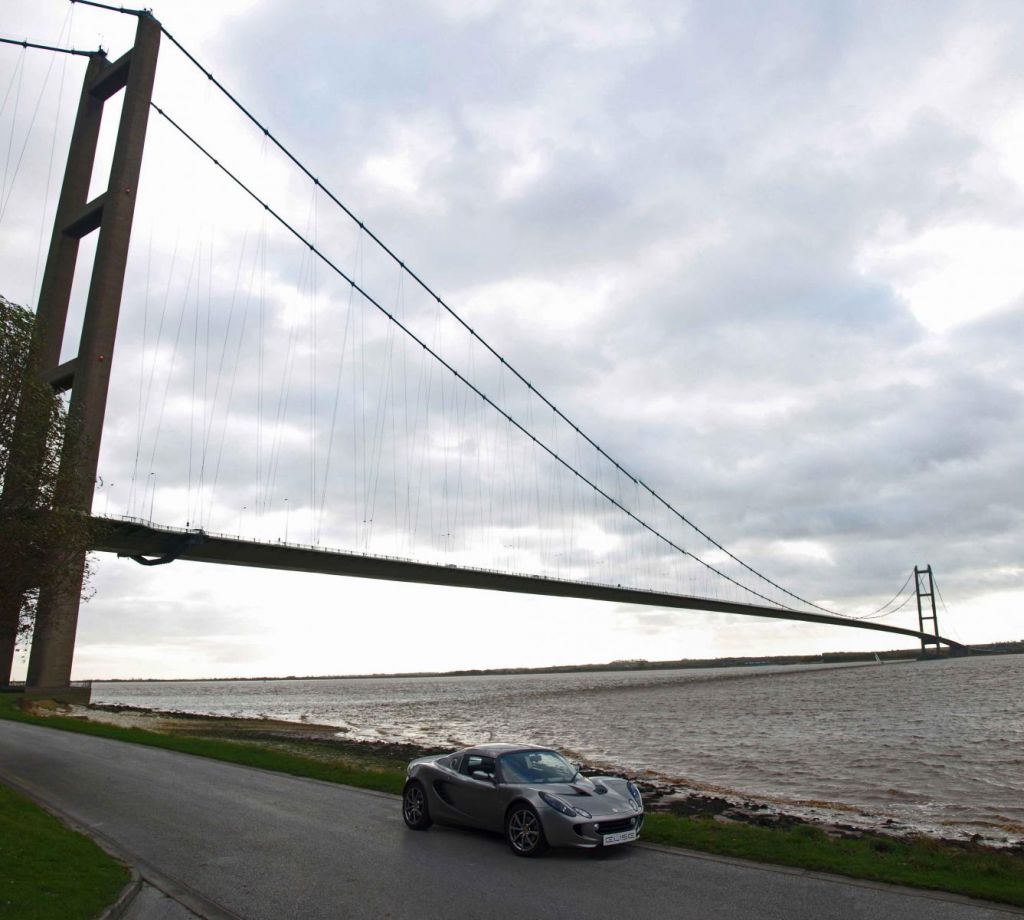 Humber Bridge Panorama(edit3)(small).jpg