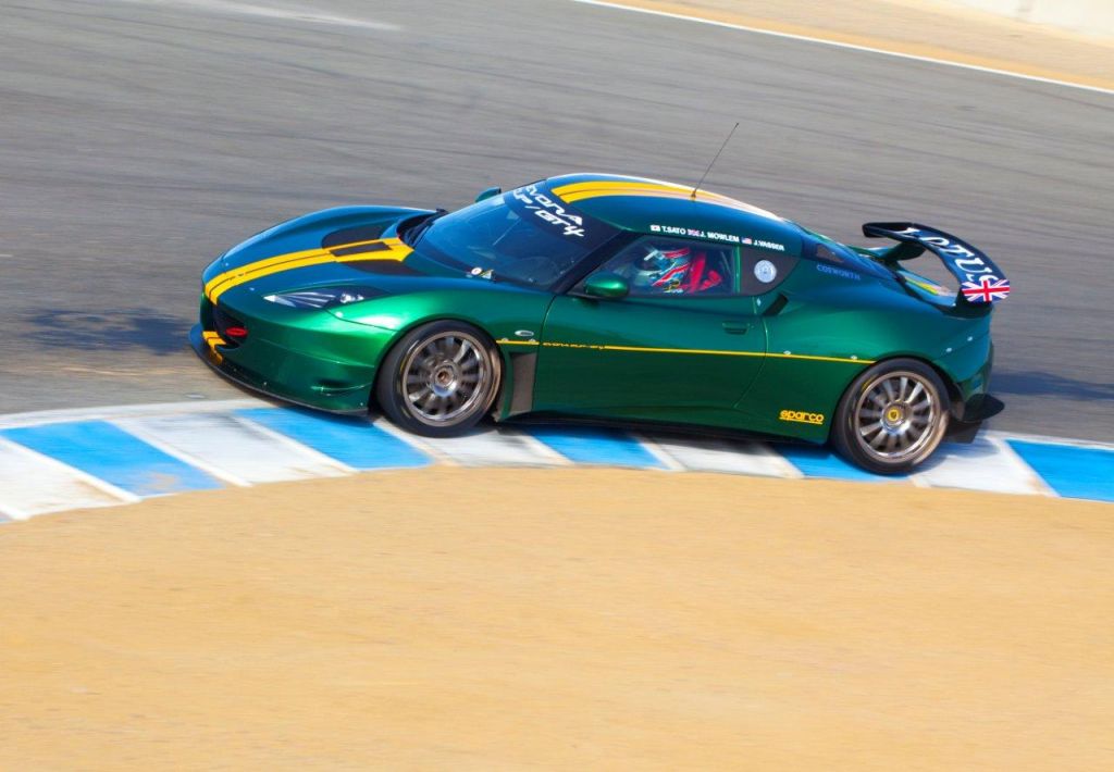 Lotus_Evora_Cup_GT4__Laguna_Seca__August_20101.jpg