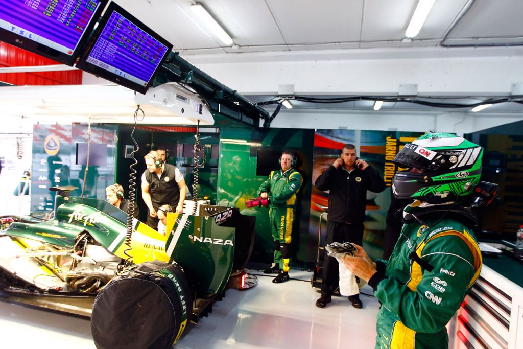 5460376197_119f4d29d8 Heikki in the garage_O.jpg