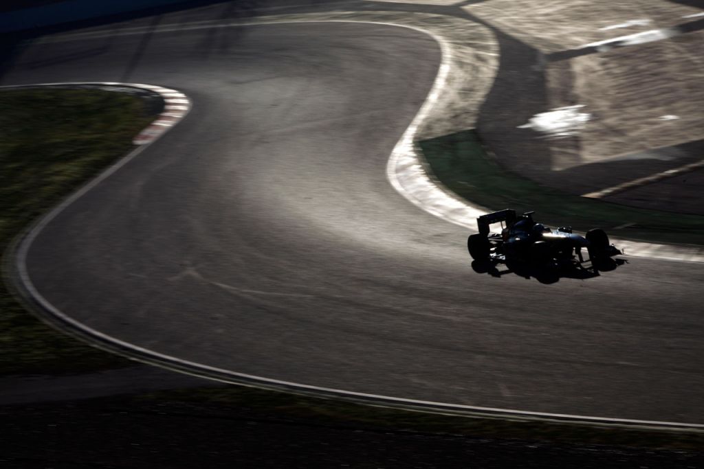 5458391672_79ea69f5c9 Amazing track shot of T128 in Barcelona_O.jpg