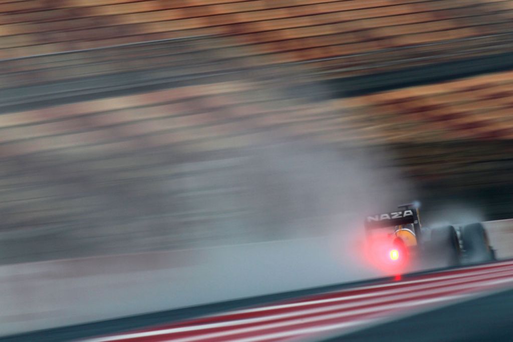 5461366002_388242f0d7 Jarno kicks up rooster tails on track_O.jpg