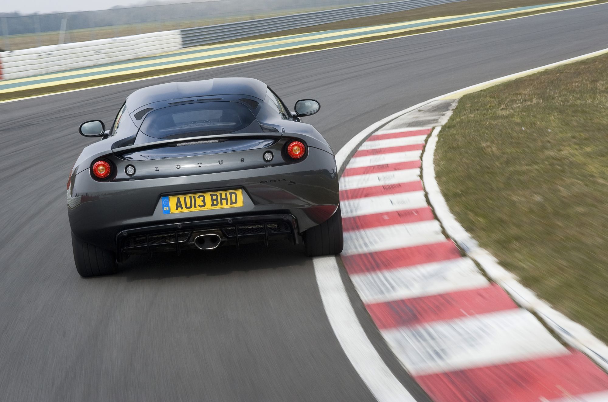 Evora S Carbon Grey 10 04 13 62