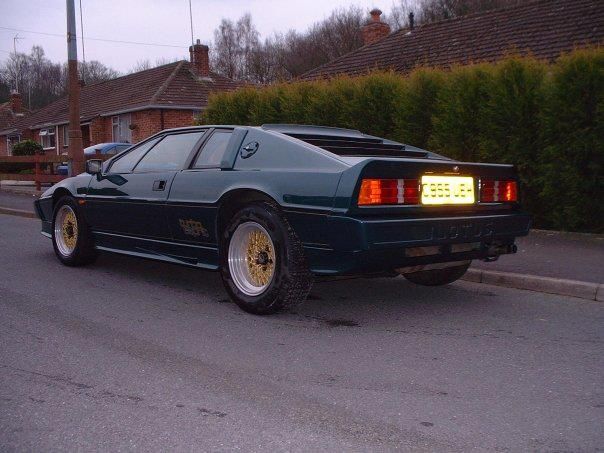 Esprit outside home
