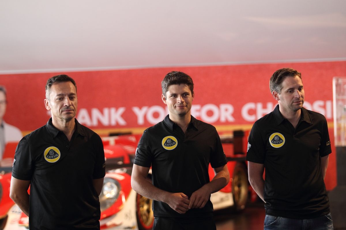 unveiling Lotus LMP P1 Le Mans 2014 11