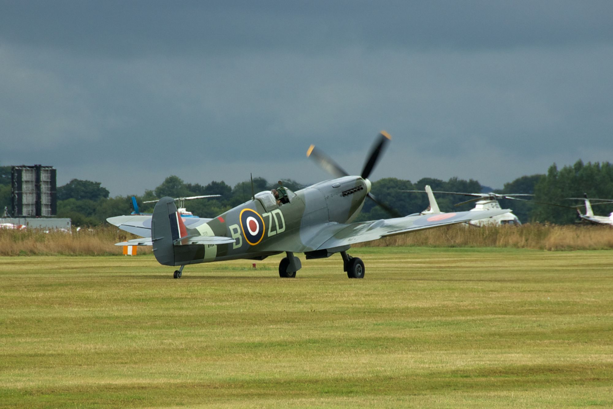 Spitfire Taxi