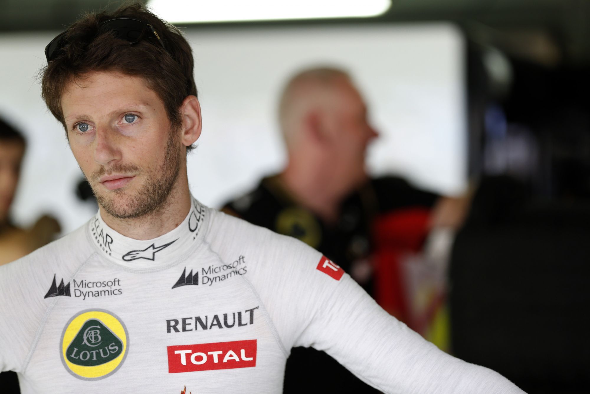 R6T2308