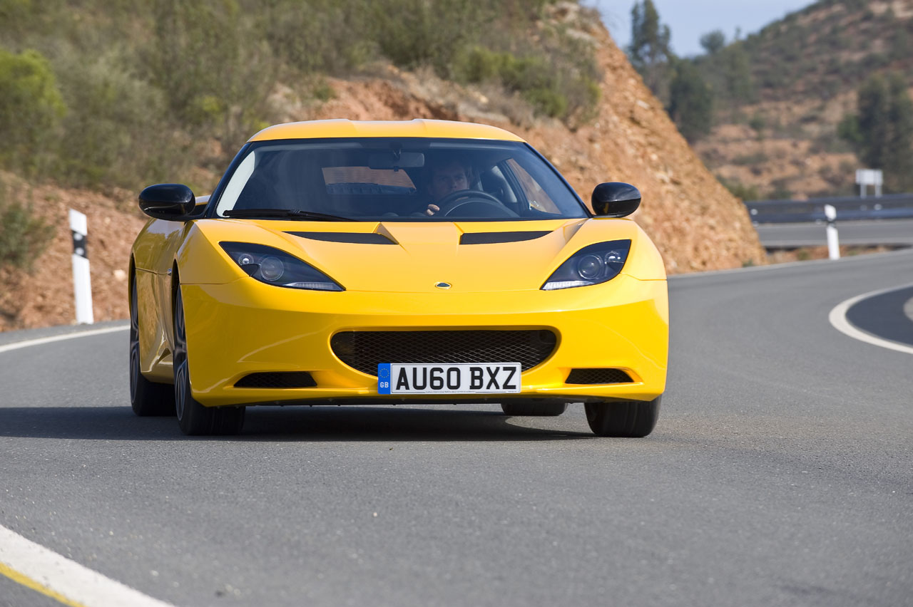 Evora 122