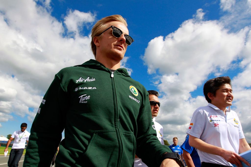 5556838645 bb04b29909 Heikki And His engineers On The track walk O