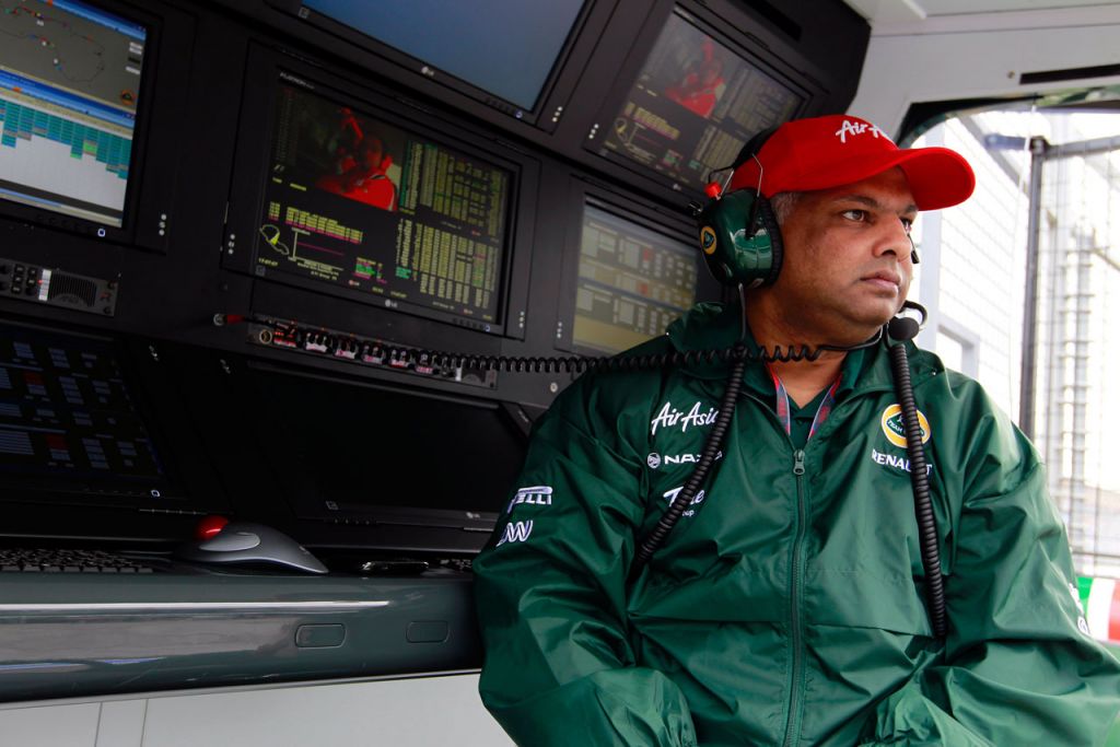 5560158224 58d157051a The boss   Tony Fernandes O