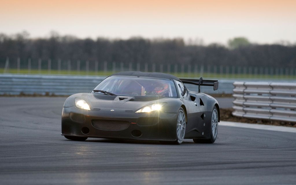 22018 96 1057 GT2LotusEvora07 04 11 3