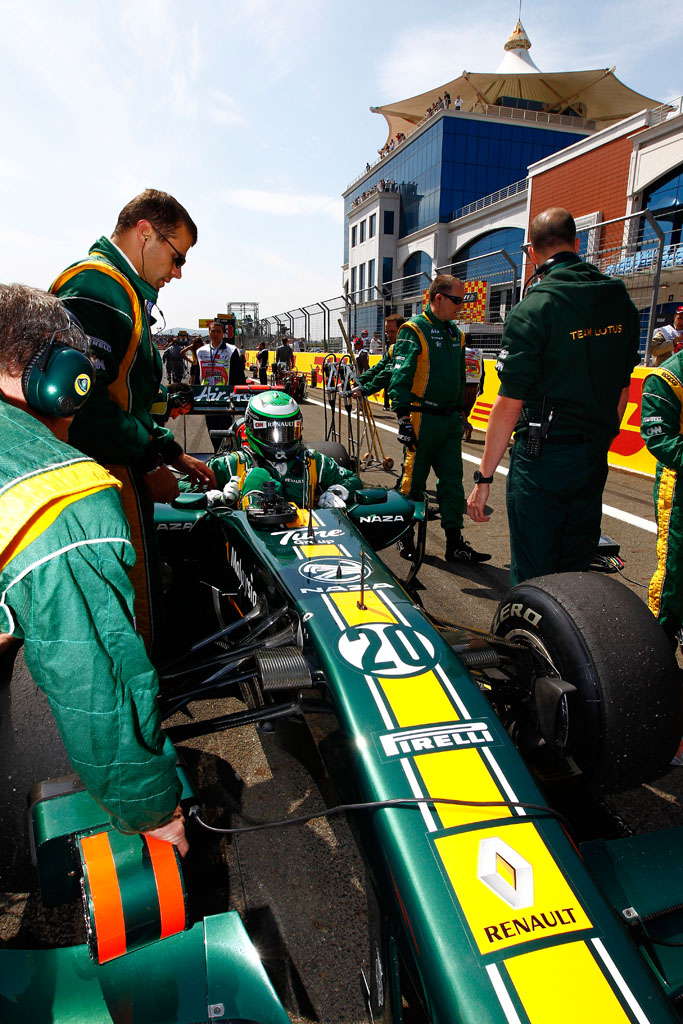 5699702478 61ffef5226 Heikki Kovalainen On The grid O