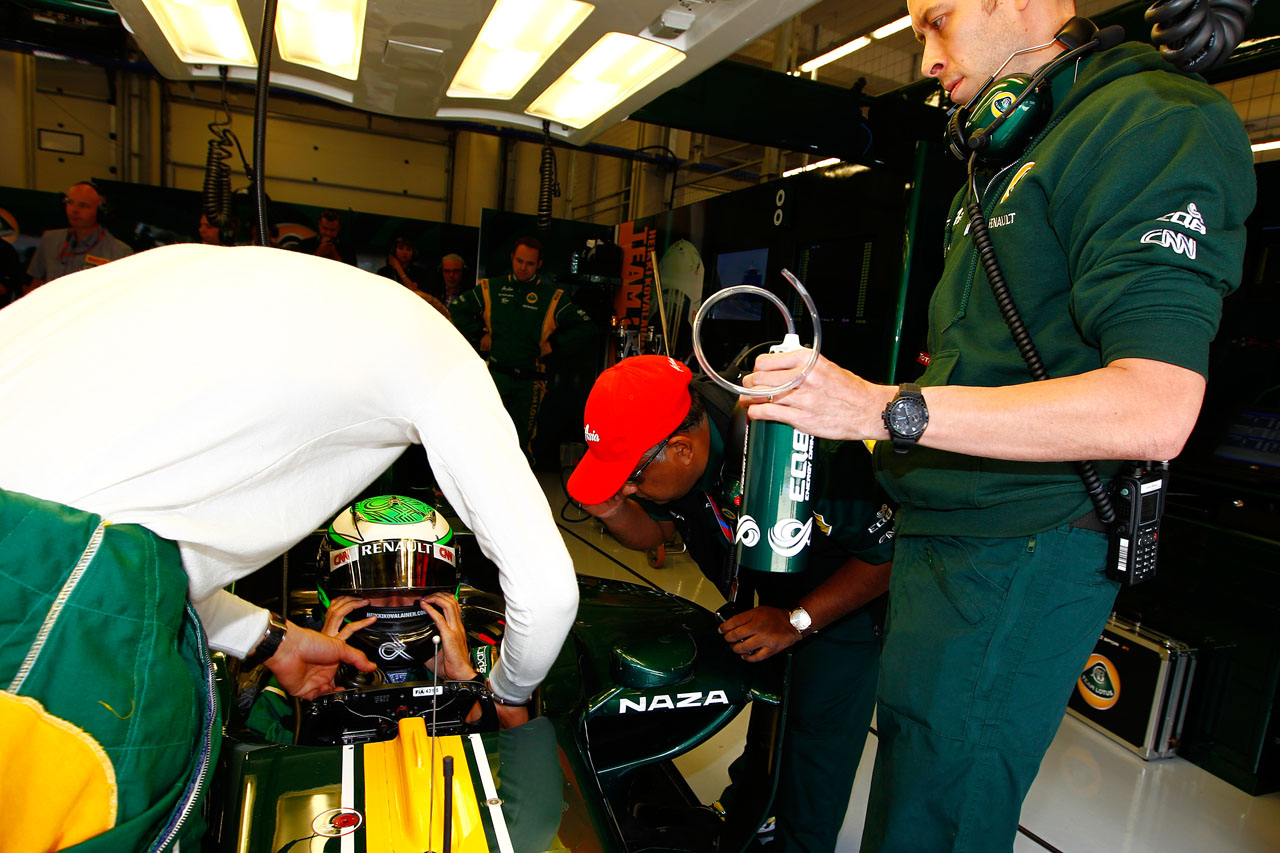 5699697856 1d591466d3 Heikki Kovalainen getting ready O