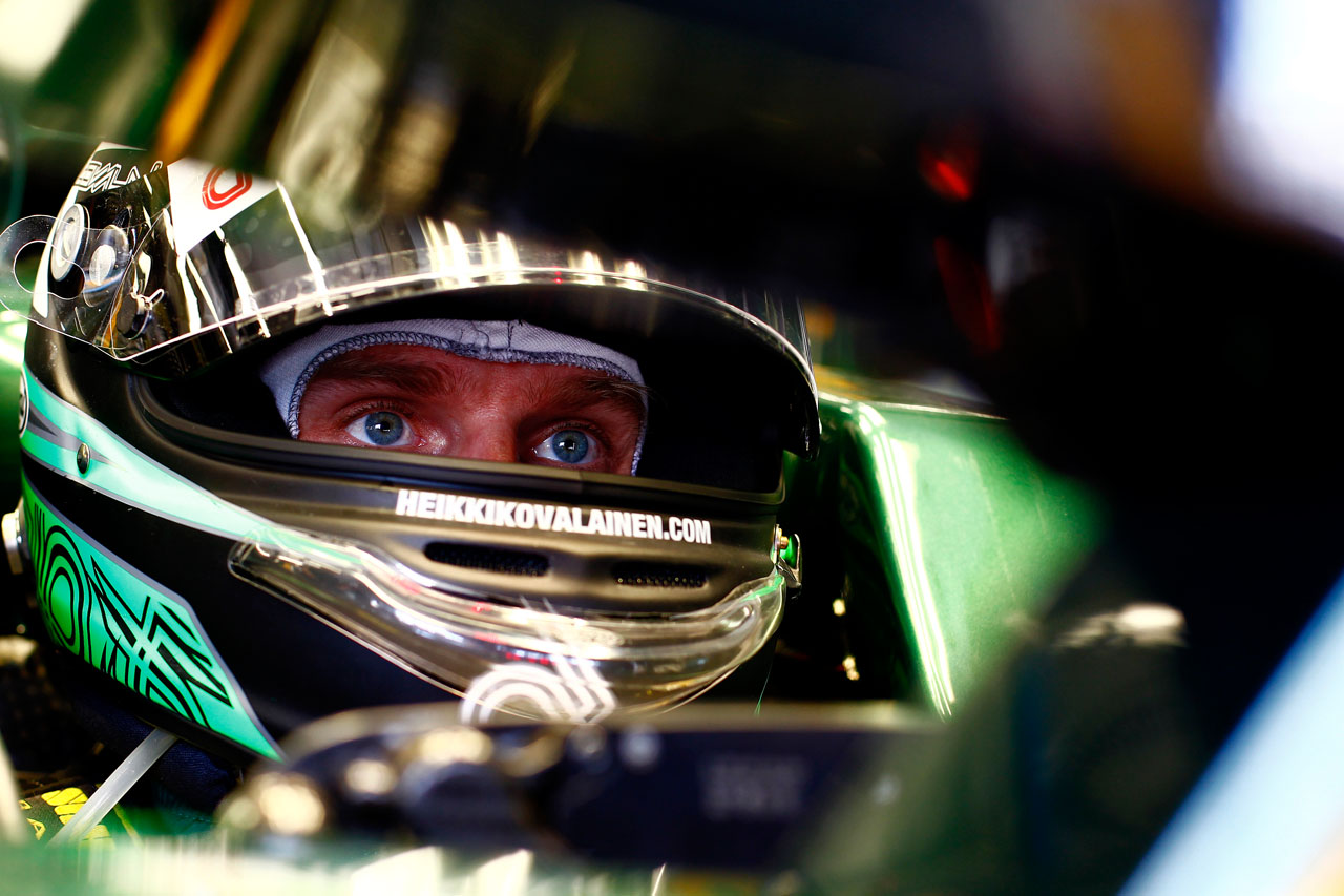 5695743757 7f59b38469 Heikki Kovalainen In The garage during qualifying O