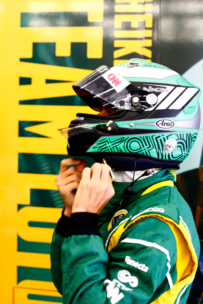 5695742713 a138b0639d Heikki Kovalainen In The garage during qualifying O