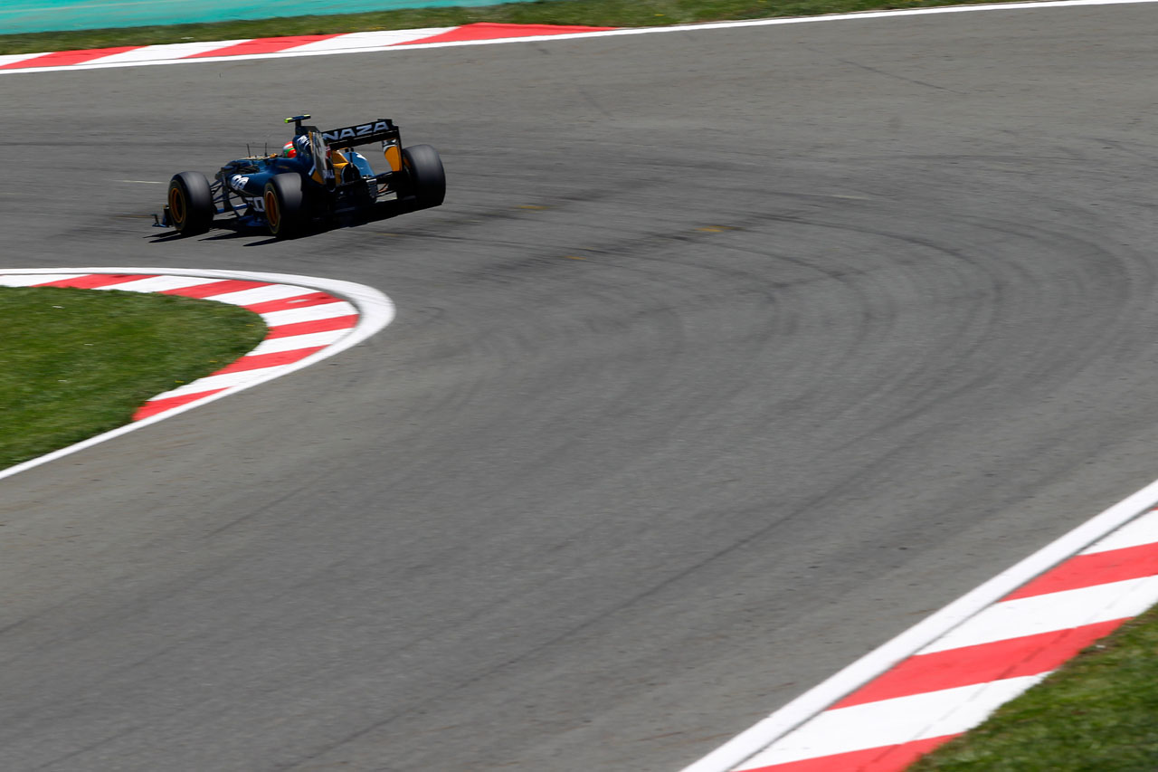 5695428373 e4c0827770 Jarno Trulli On track In FP3 O