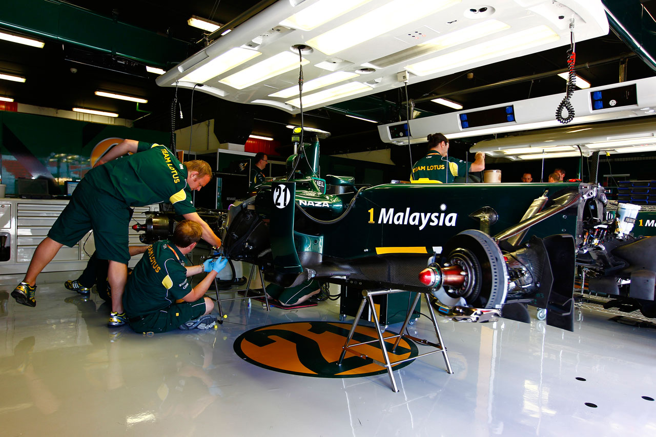 5736385831 812fe120b9 Thursday In The Team Lotus garage O