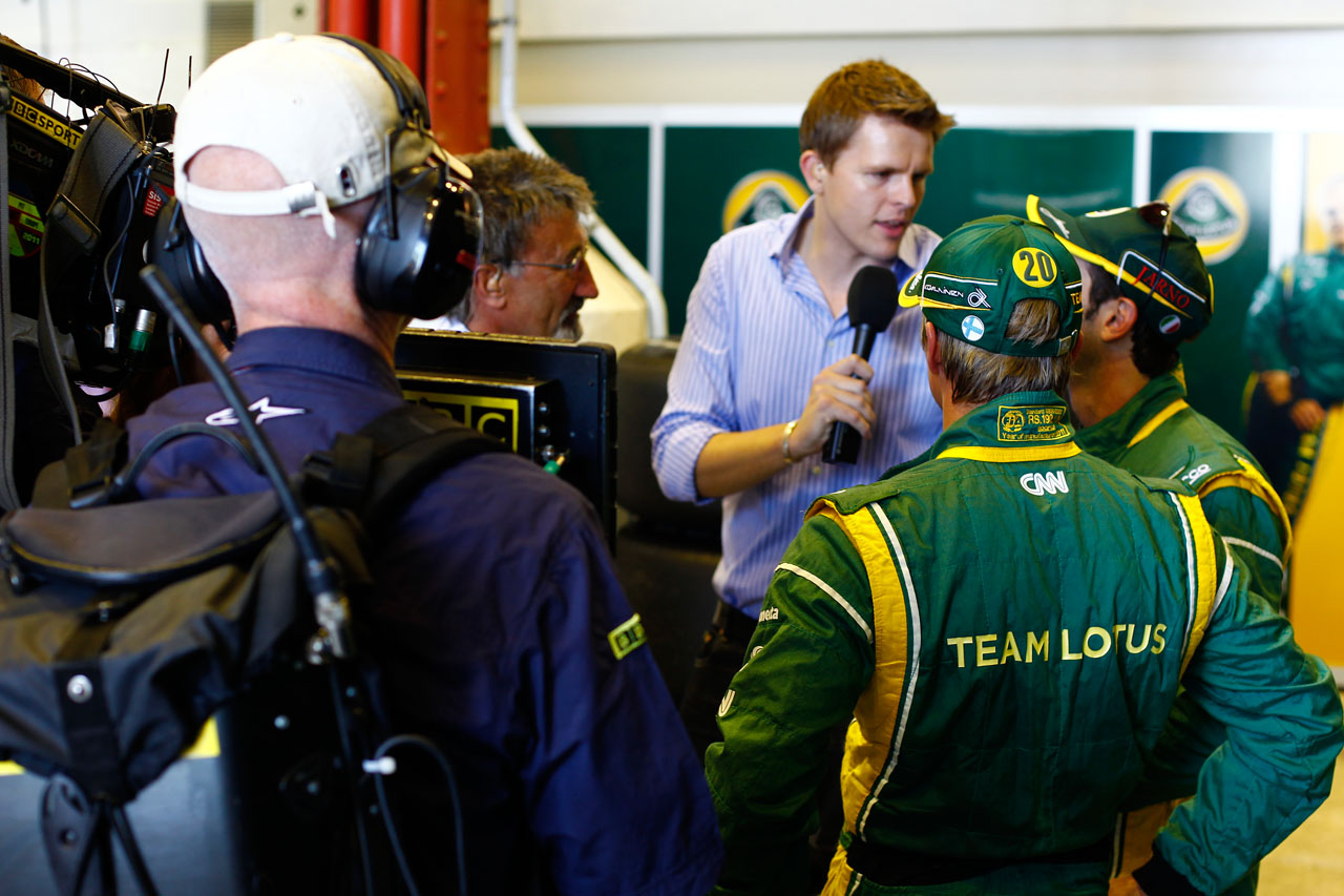 5870455806 e8a7640307 BBC In The garage during qualifying O