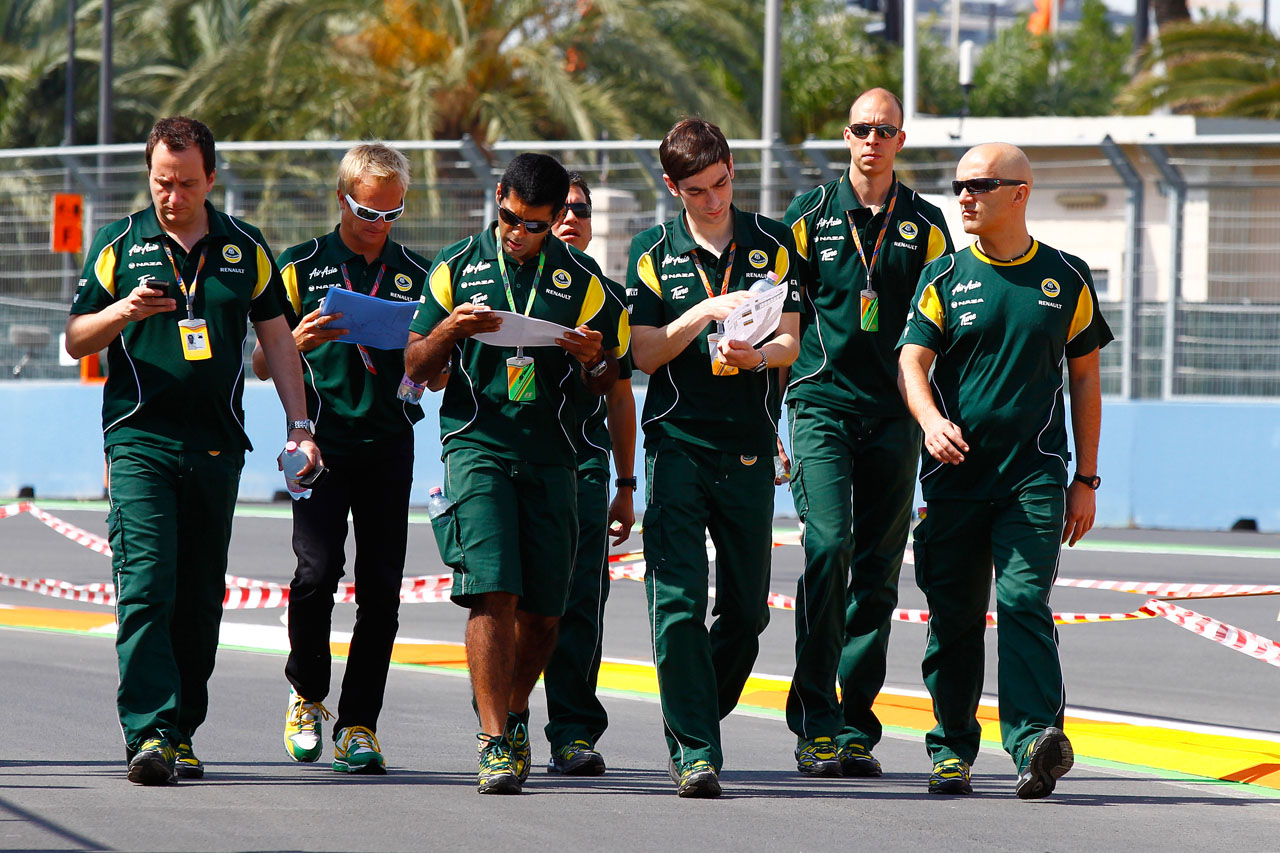 5863122196 1e55f1bd07 Valencia track walk O