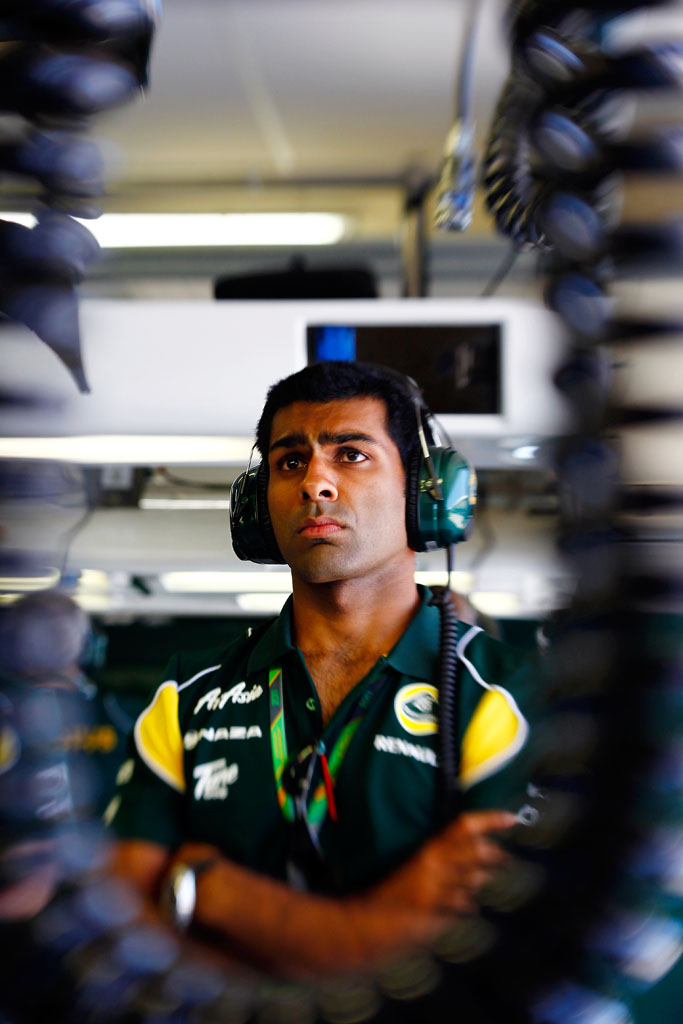 5869855883 12da474ba0 Karun Chandhok In The garage during qualifying O