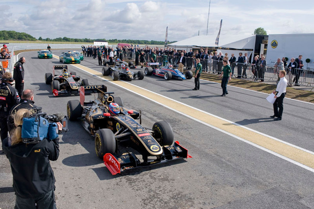 40159 103 9740 Lotus Test Track Opening 21 06 11 272