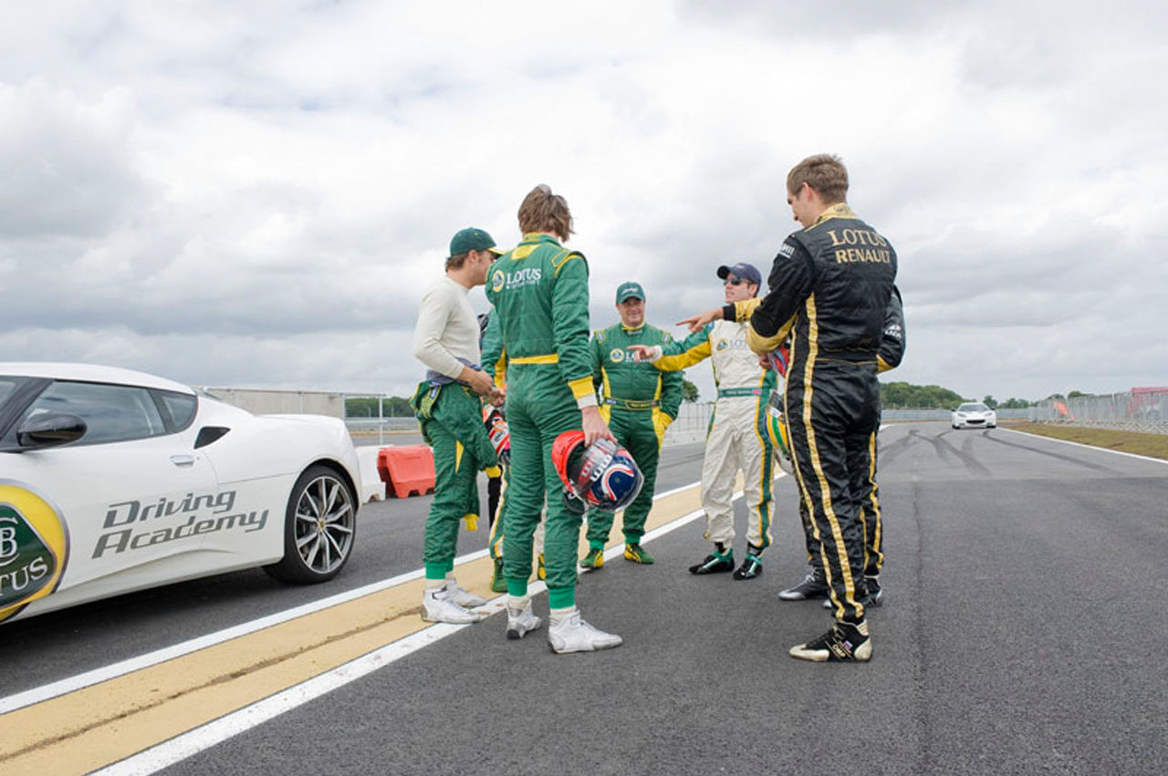 40146 103 9802 Lotus Test Track Opening 21 06 11 640