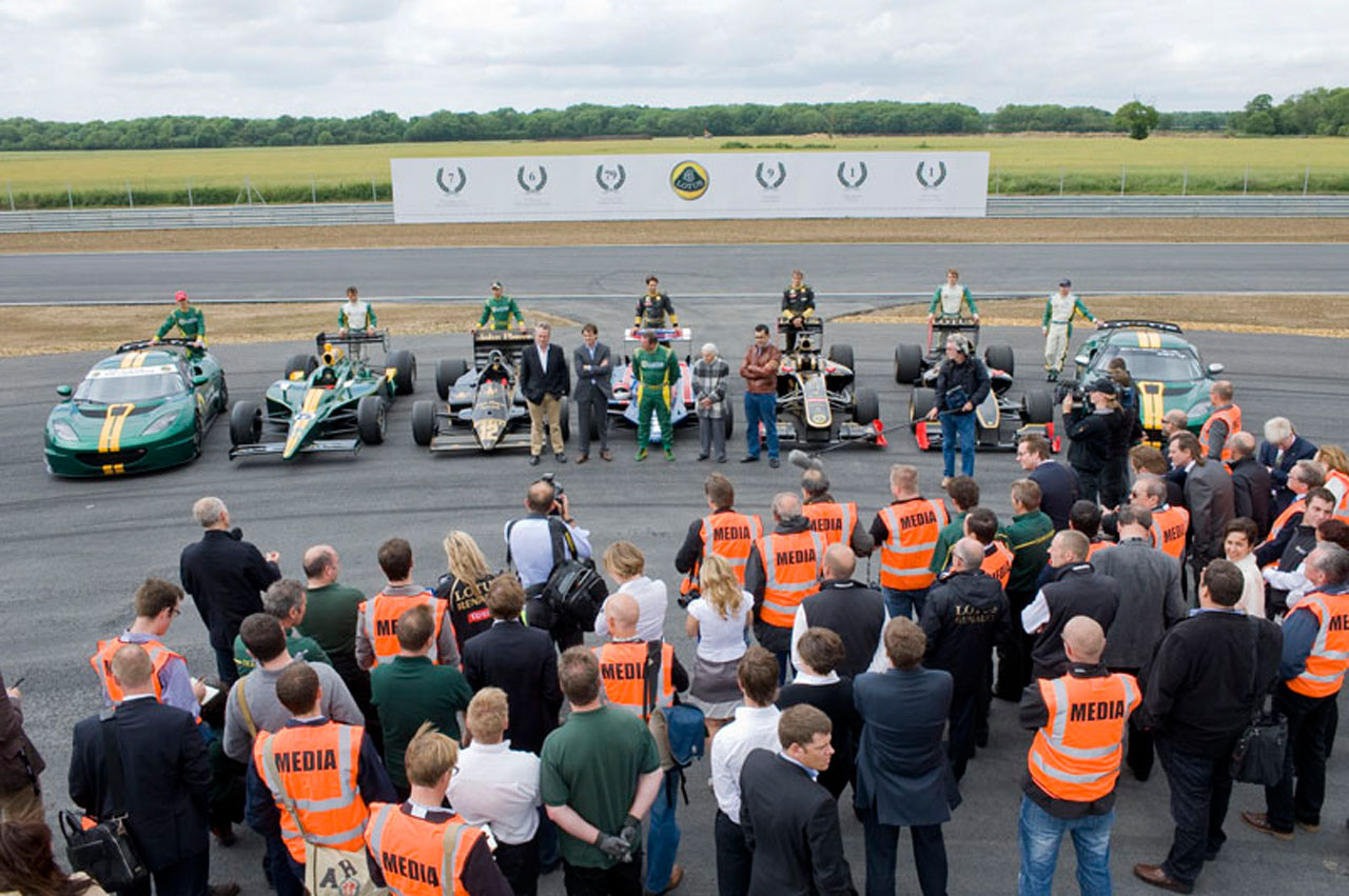 40142 103 9824 Lotus Test Track Opening 21 06 11 767