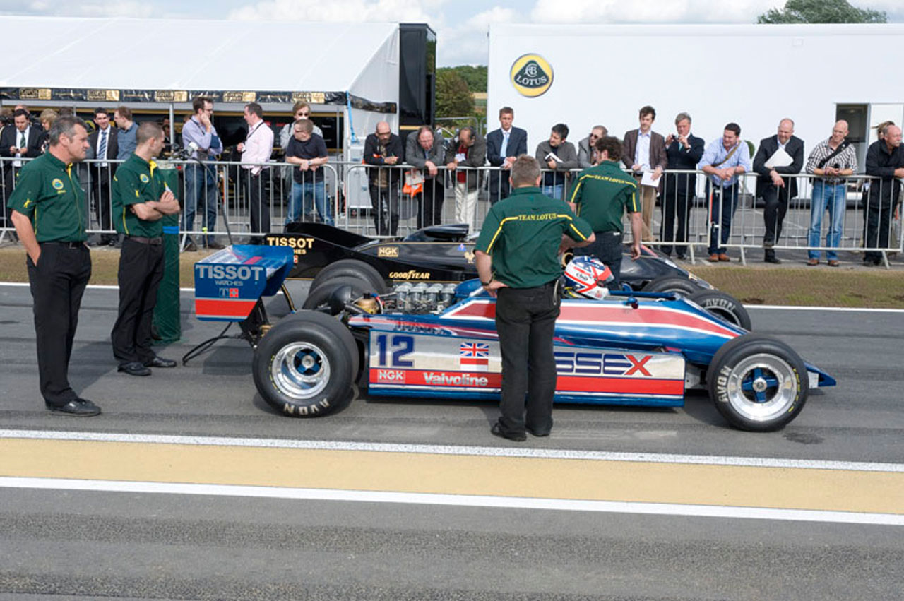 40136 103 9856 Lotus Test Track Opening 21 06 11 913