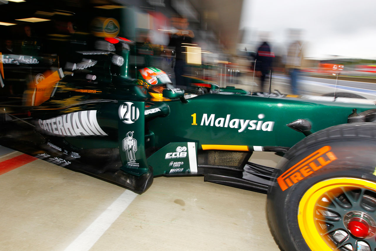 5917988602 2744067114 Karun Chandhok leaving The pits during FP1 O