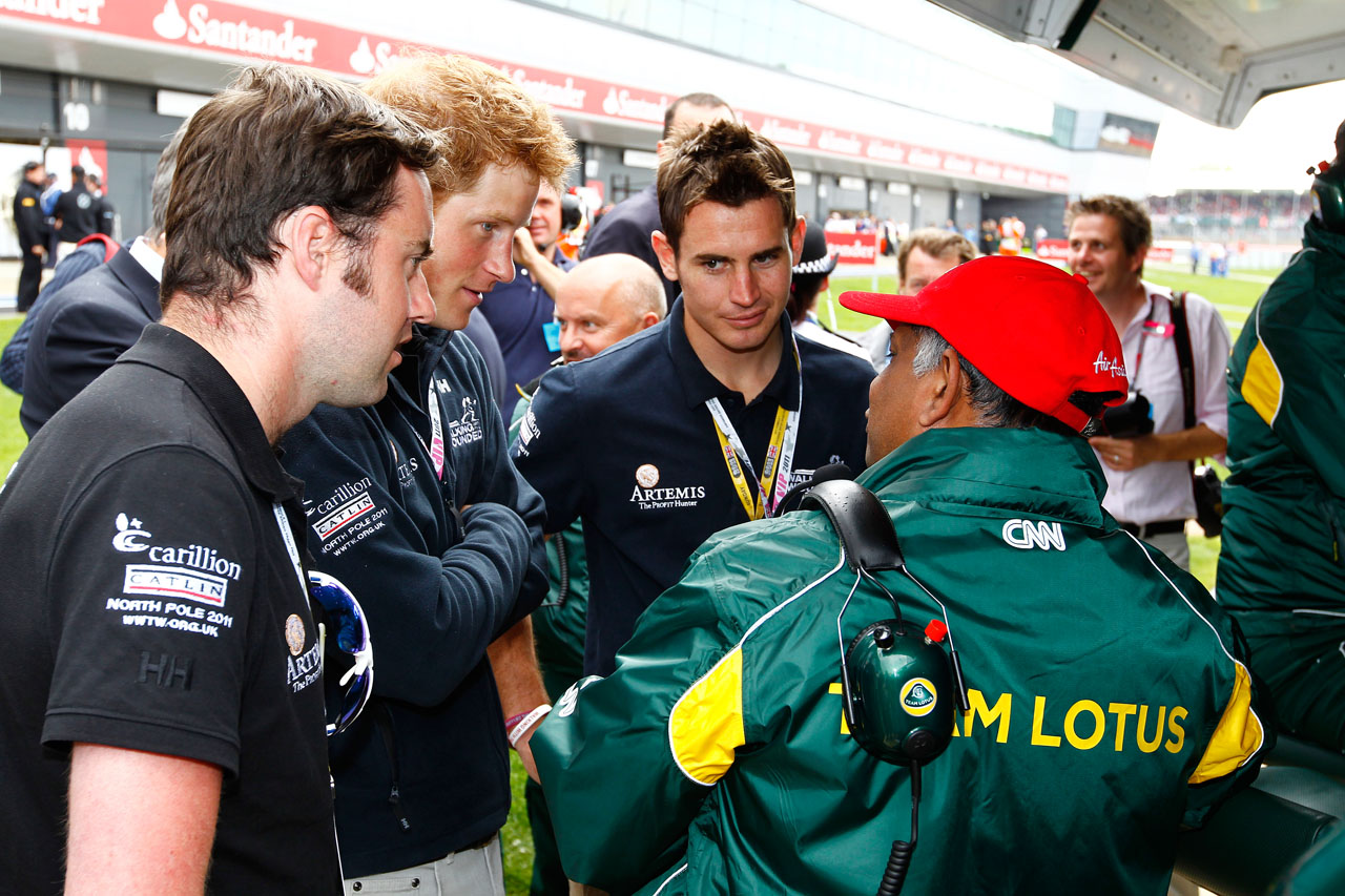 5925322157 0cde301b81 Prince Harry with Tony Fernandes O