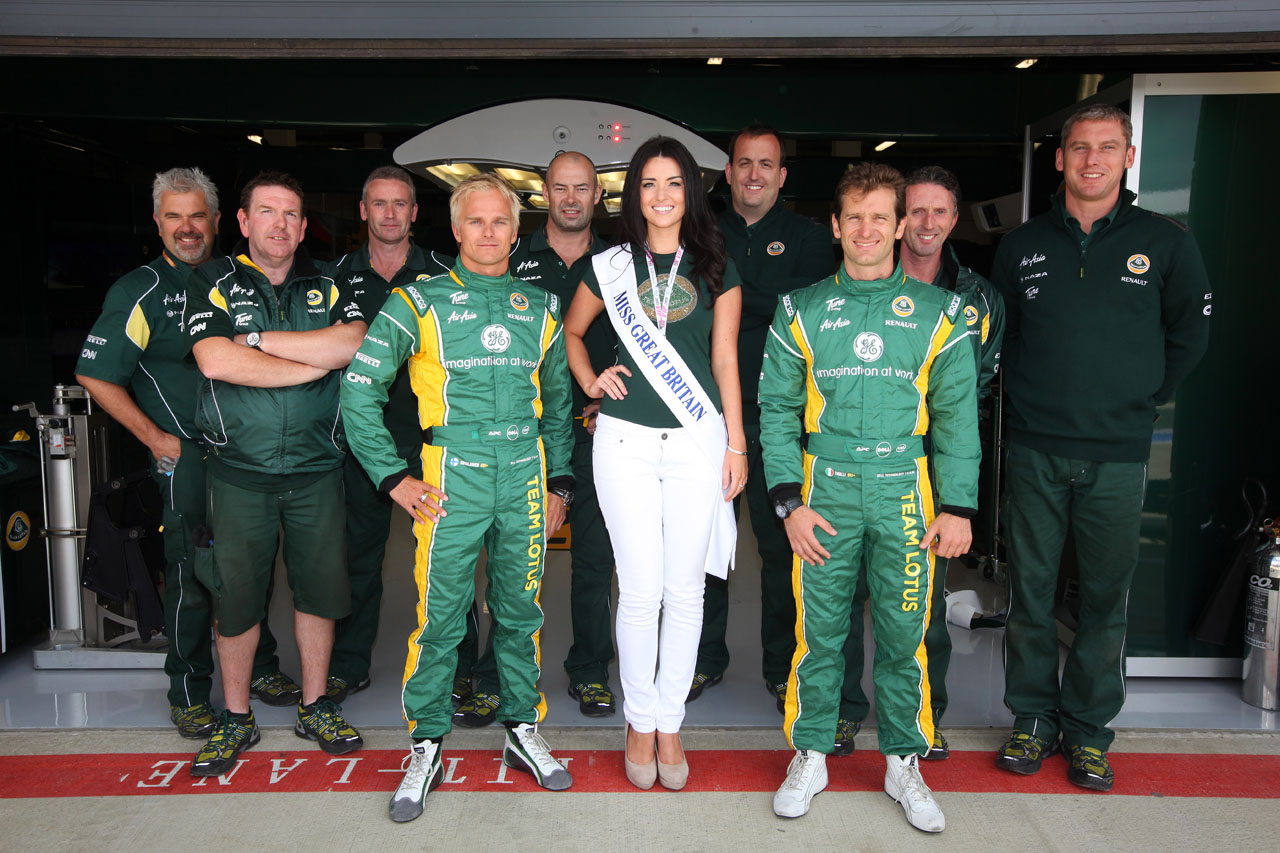 5915170302 cbd86ae341 Miss Great Britain Amy Carrier with Team Lotus O