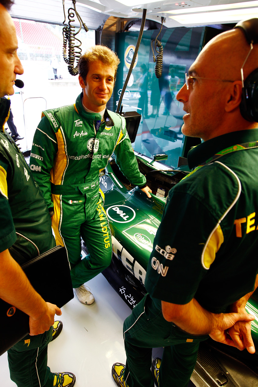 5987039539 da33550e73 Jarno Trulli In The pits during FP1 O