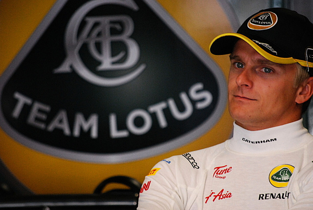 6132805784 a6f3782fdf Heikki Kovalainen O