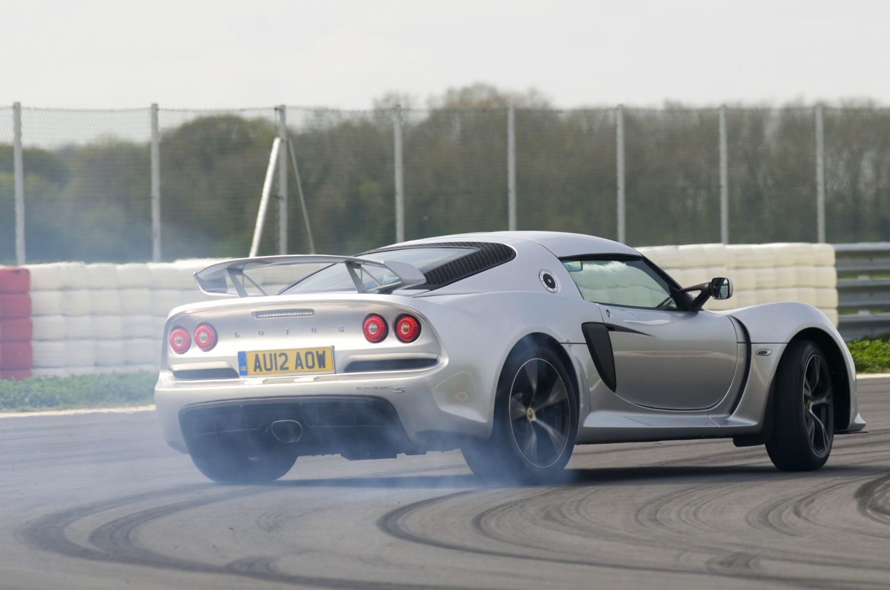 Exige 005