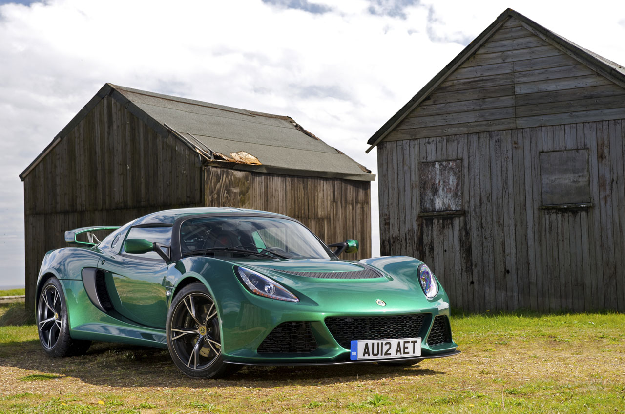 Exige 018