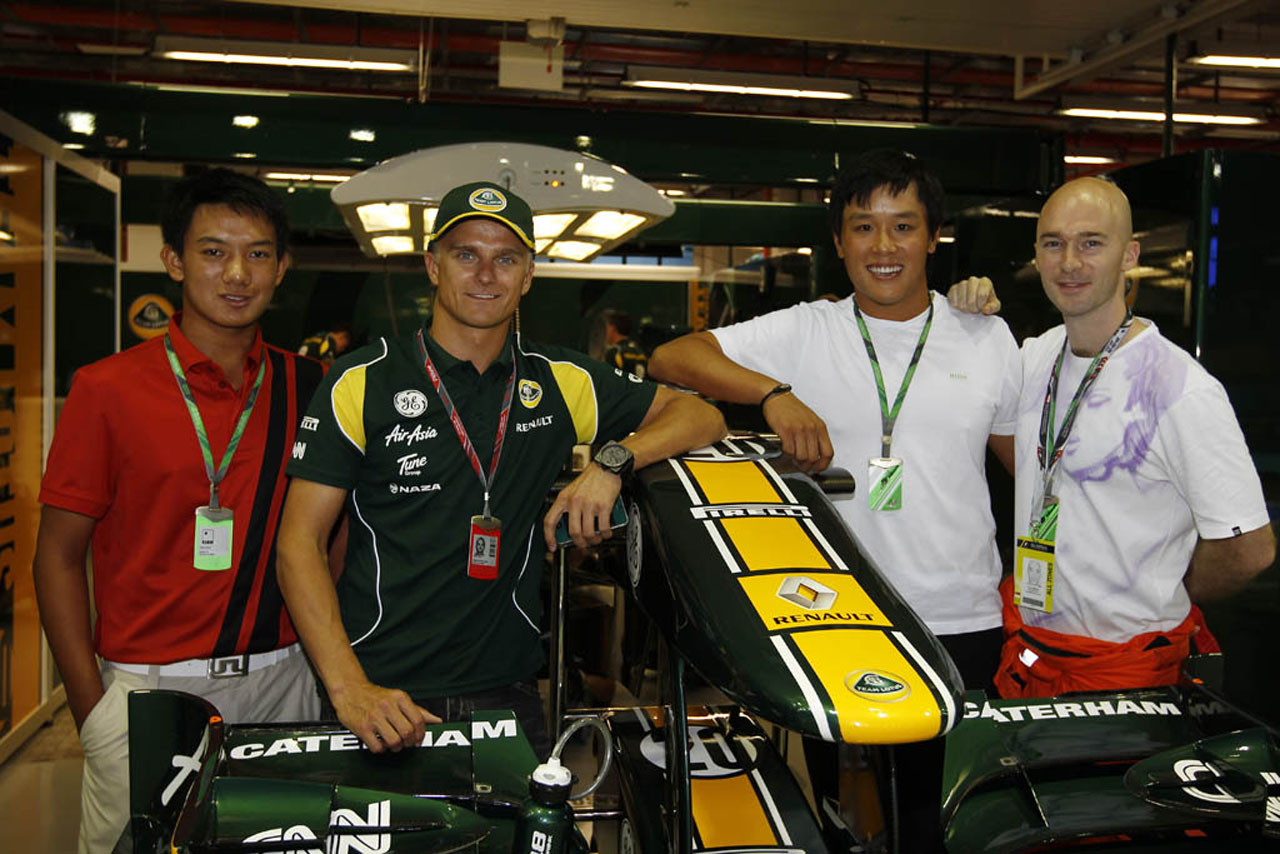 6172080731 2a195484d4 Heikki Kovalainen with guests O