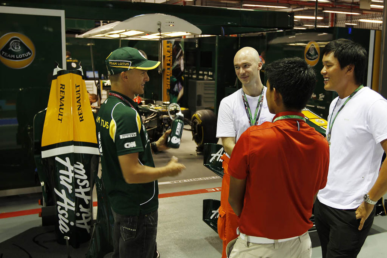 6172080827 ee6e162718 Heikki Kovalainen with guests O