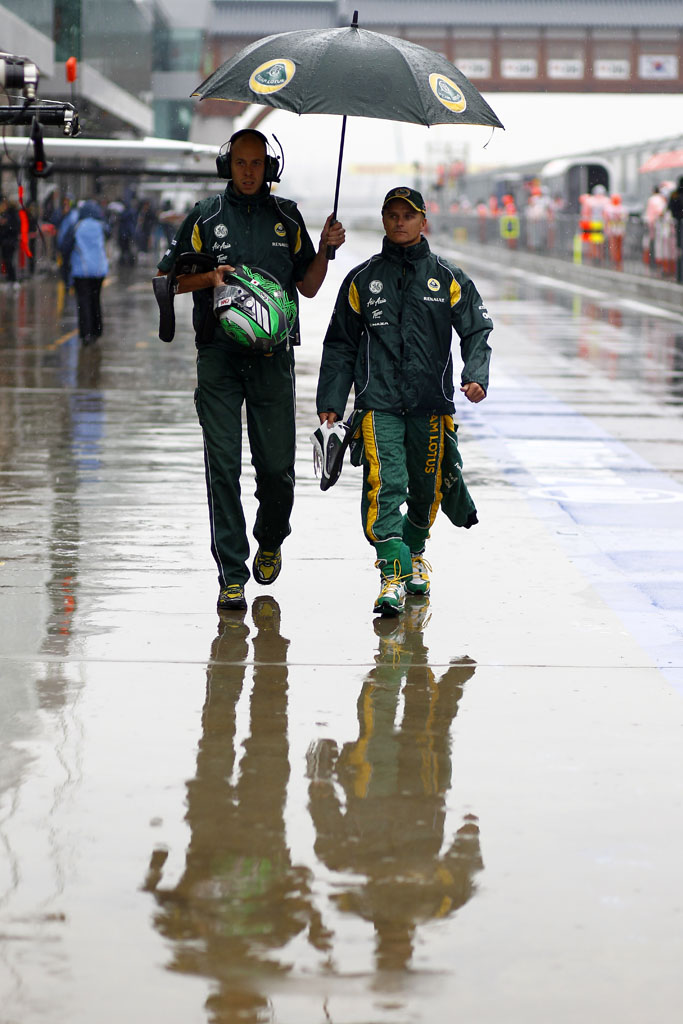 6242786104 0a4fb2e616 Dan And Heikki En route To The garage O