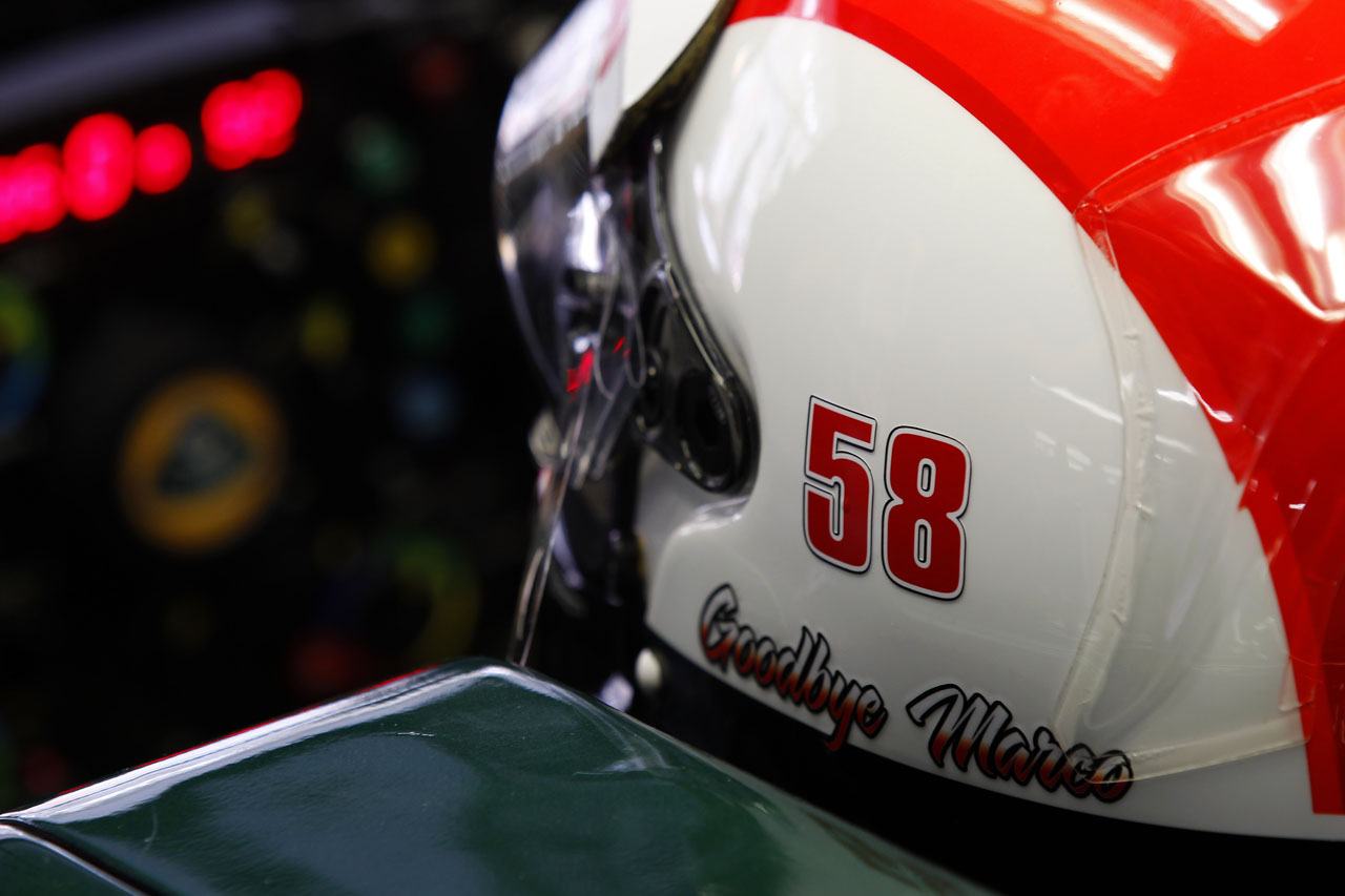 6288418210 53a386b299 Jarnos Marco Simoncelli tribute helmet O