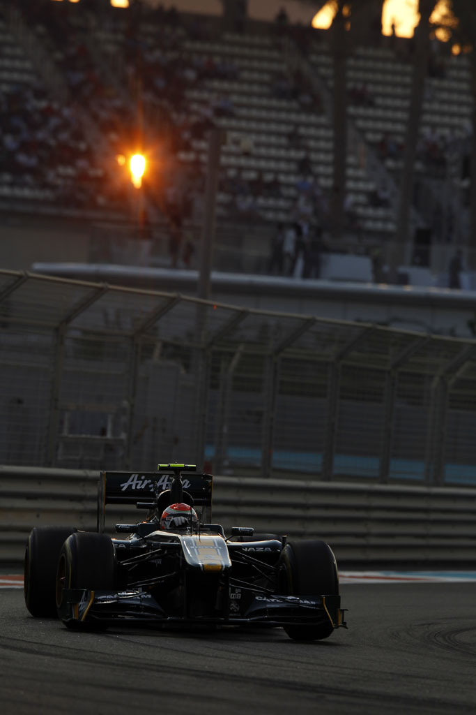 6340230387 f138d21b2d Jarno In Abu Dhabi race action As The Sun goes down O