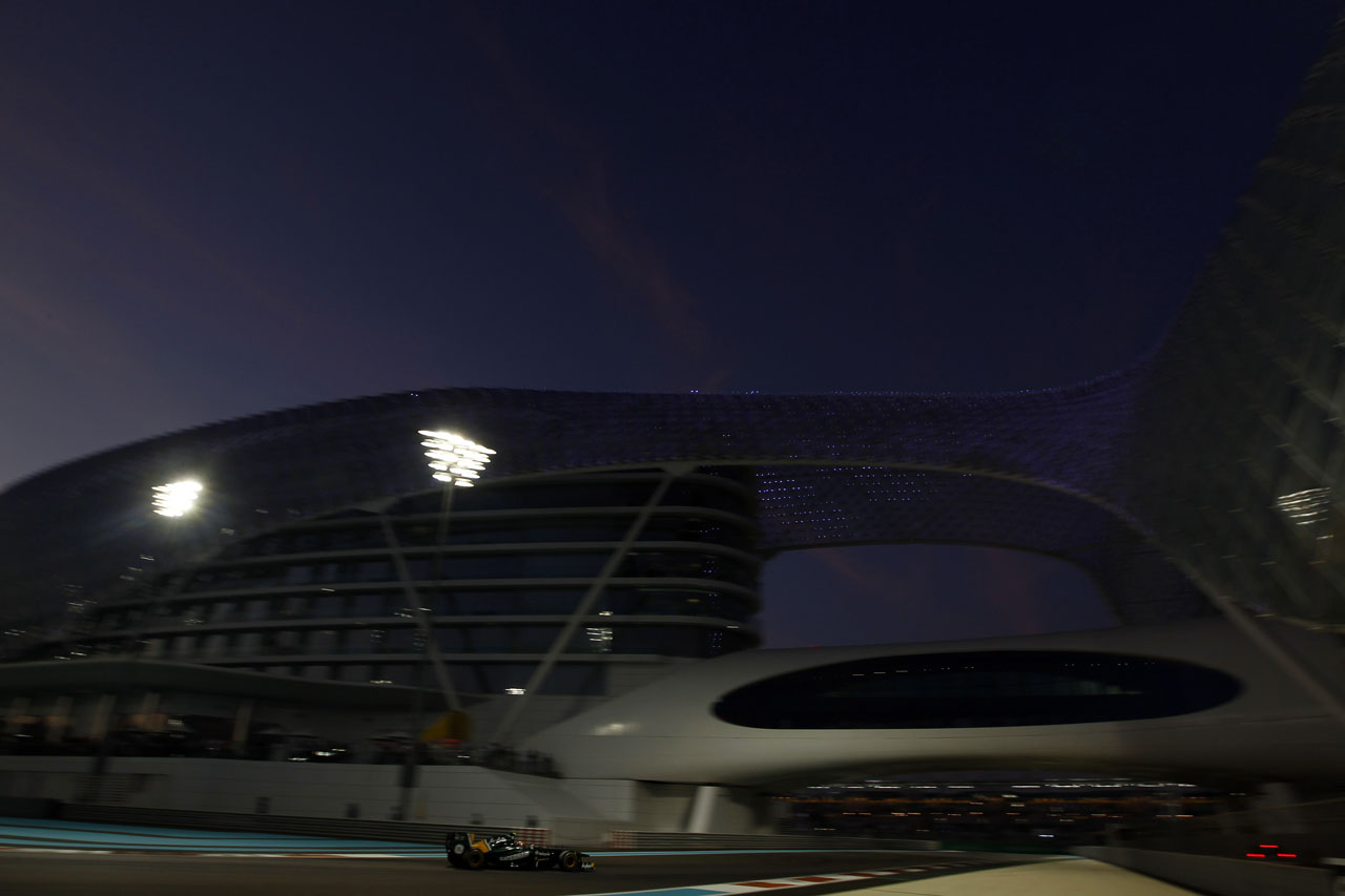 6341279738 98ee882f9c The Yas Marina Hotel O