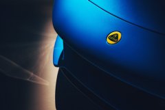 Lotus-Emira-Nose-Badge-3.jpg