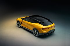 05_Lotus_Eletre_Yellow_Studio_High34R.jpg