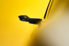 21_Lotus_Eletre-_Studio_INT_Wing_Mirror_Camera.jpg