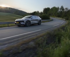 LOTUS_ELETRE-S_KAIMU-GREY_DYNAMIC_1.jpg