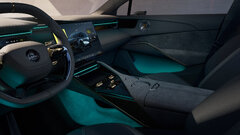 Lotus_Eletre_Interior.jpg